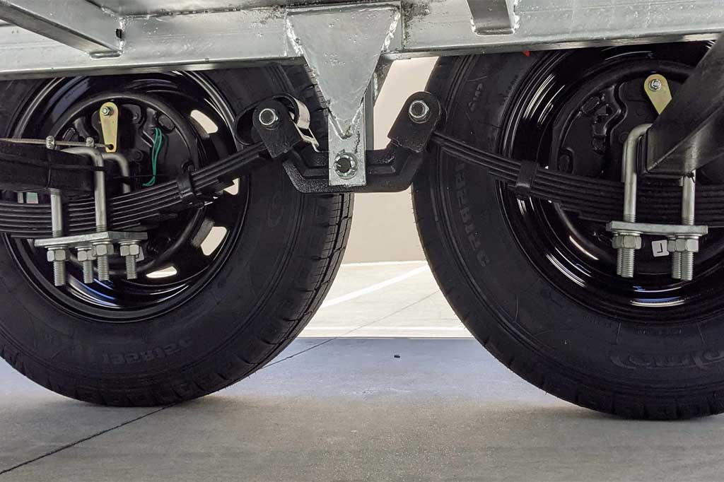 Mechanical vs Electric Trailer Braking System